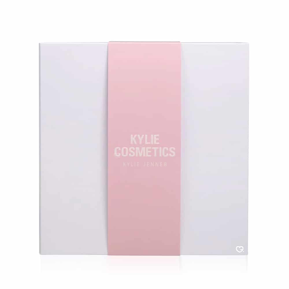coffret maquillage rose calendrier de l'avent kylie cosmetics 2024 makeup